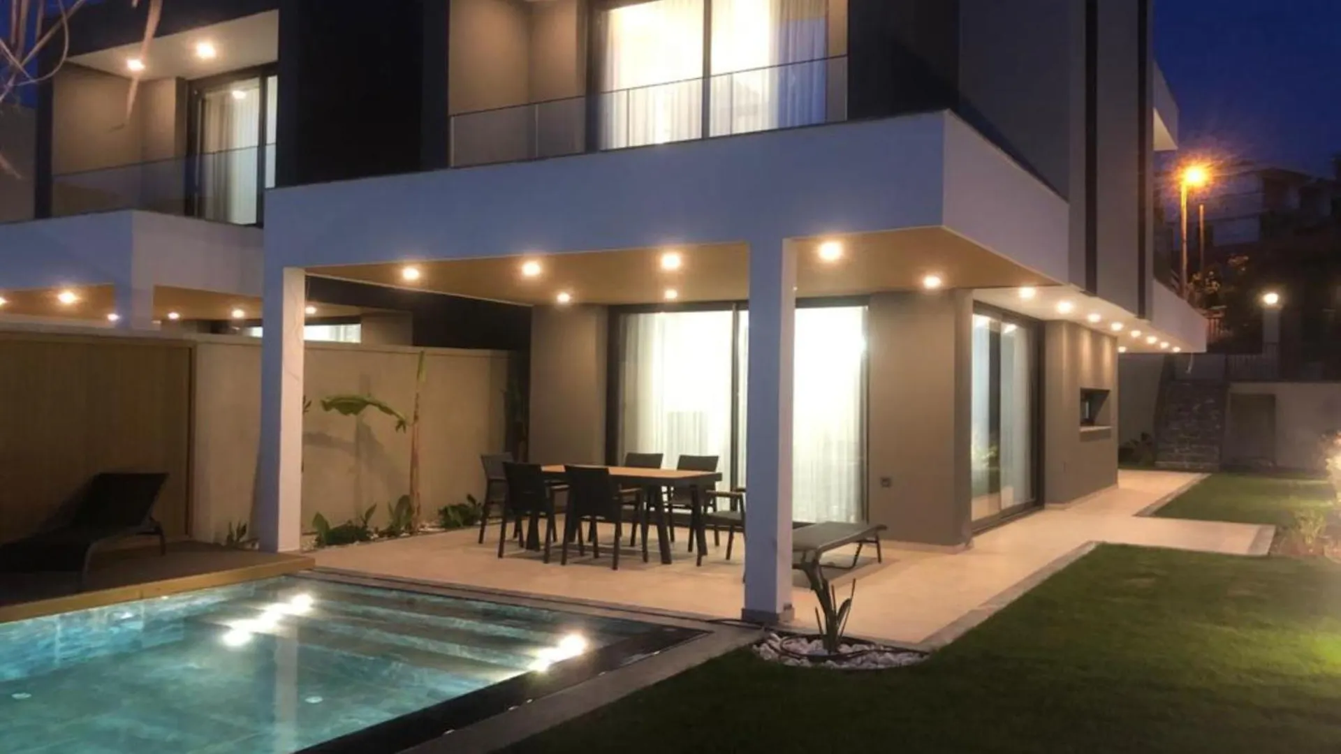 Villa Cesme Merkez 4 Oda Odalarbanyolu