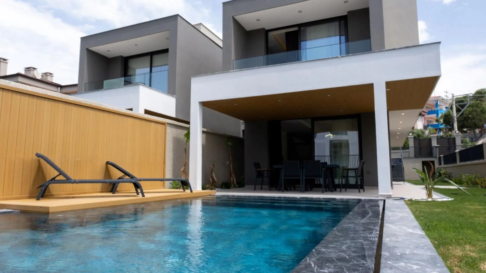 Cesme Merkez 4 Oda Odalarbanyolu
